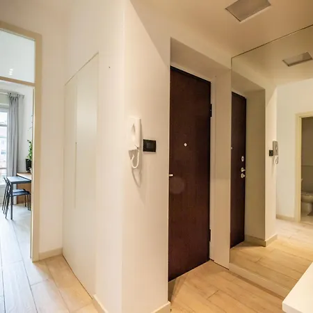 Intero - Aurora Apartment Turin